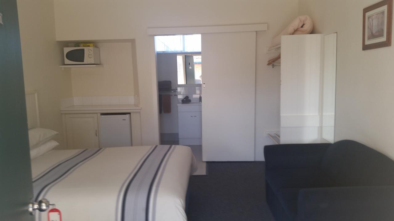 Omeo Motel Exterior photo