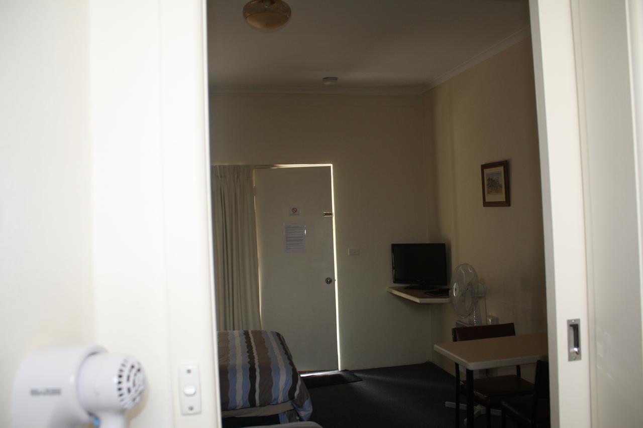 Omeo Motel Exterior photo
